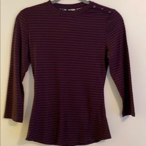 Quarter sleeve shirt